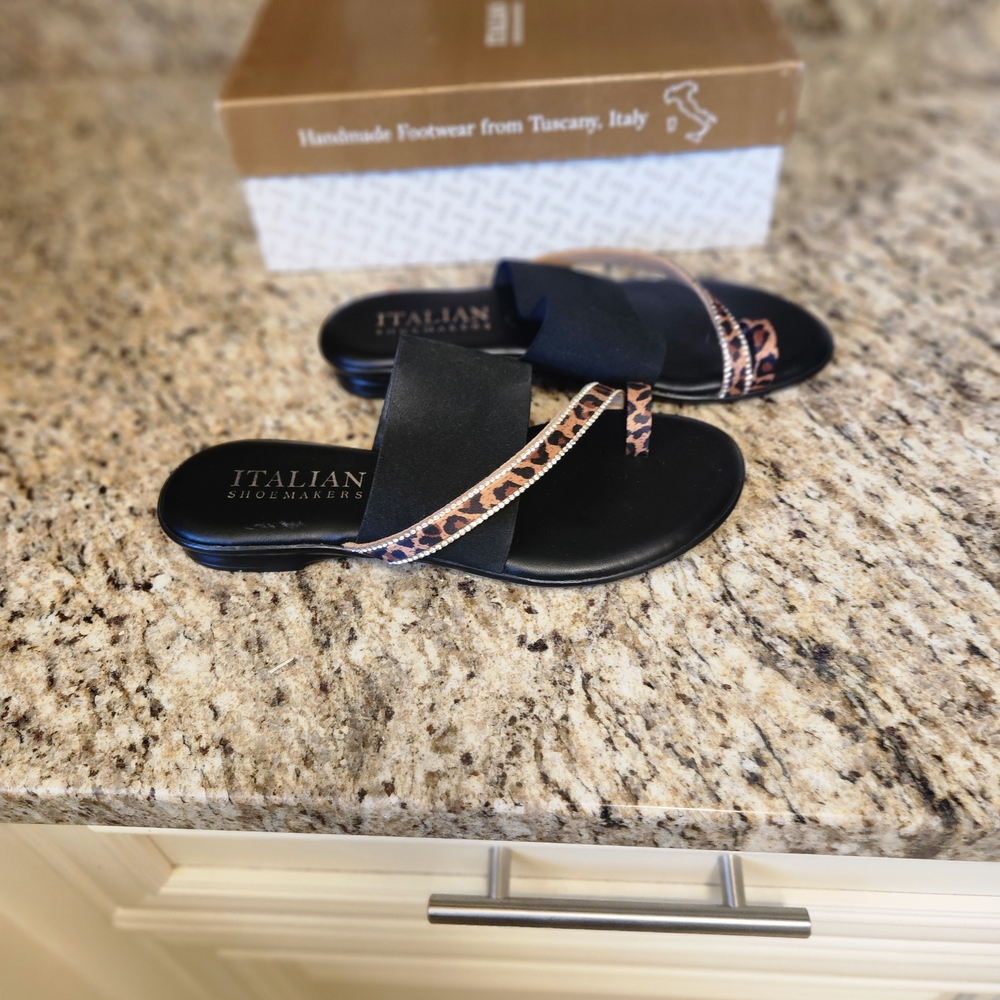 Italian Shoemakers Black and Leopard Women's Sandals - Picture 3 of 4